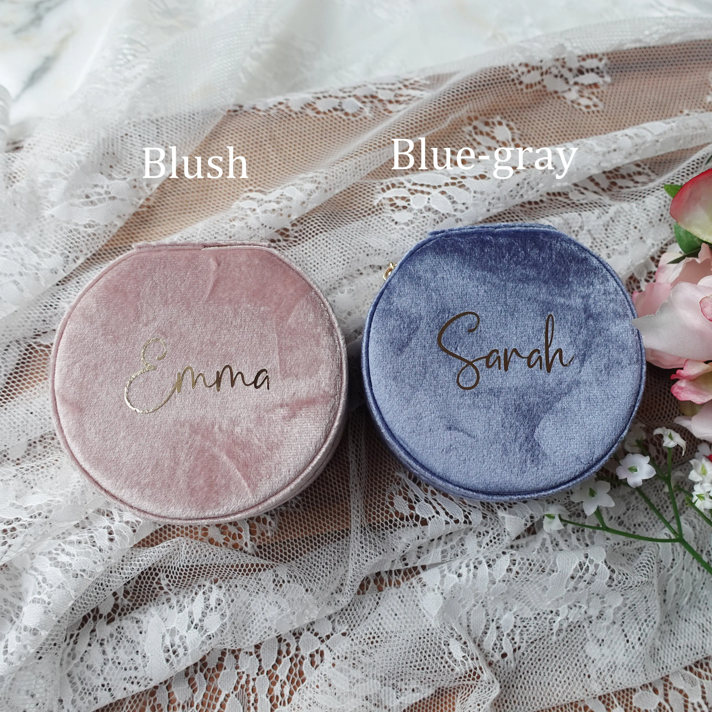 Personalized Velvet Jewelry Box Anniversary Bridesmaid Gift Idea Round Multifunctional Compartmentalized Jewelry Case With Name
