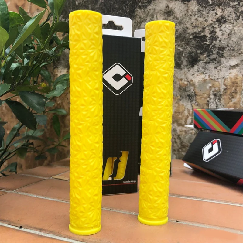 ODI Grip Super Long Soft Bike Handlebar Grips Light Weight Cycling Bar Grip for 22.2mm Folding Bike MTB Balance Bicycle 6.3in