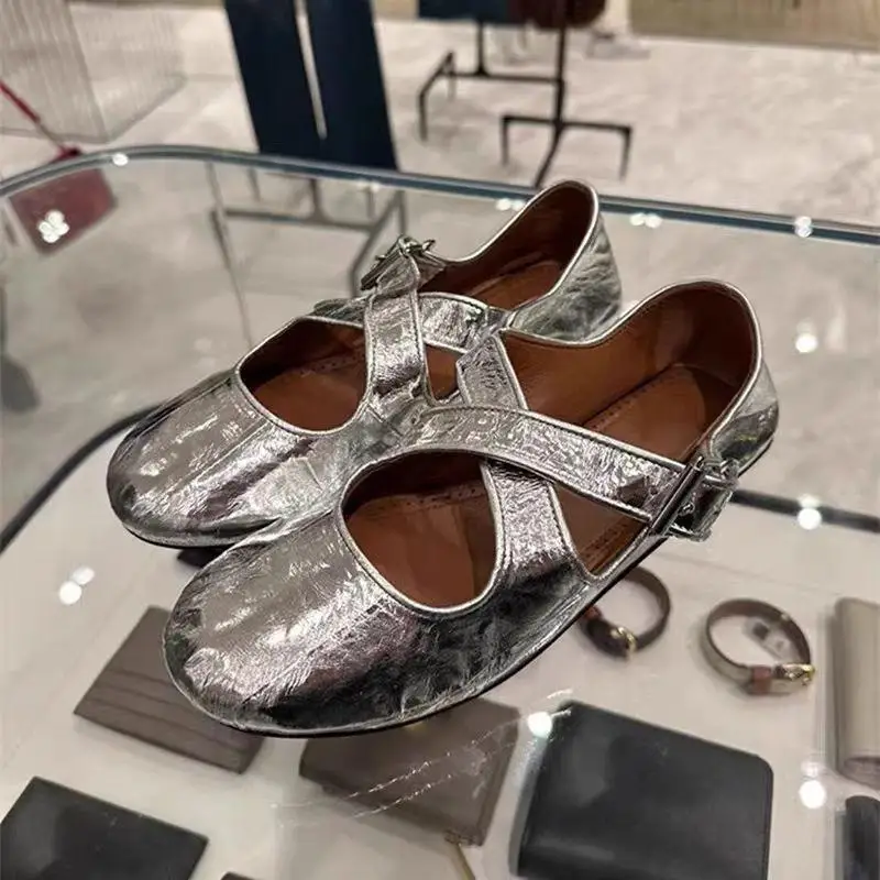 TRAF, zapatos planos individuales de cuero plateado para mujer, zapatos cómodos con correa cruzada elegante, zapatos individuales informales para exteriores de primavera 2025