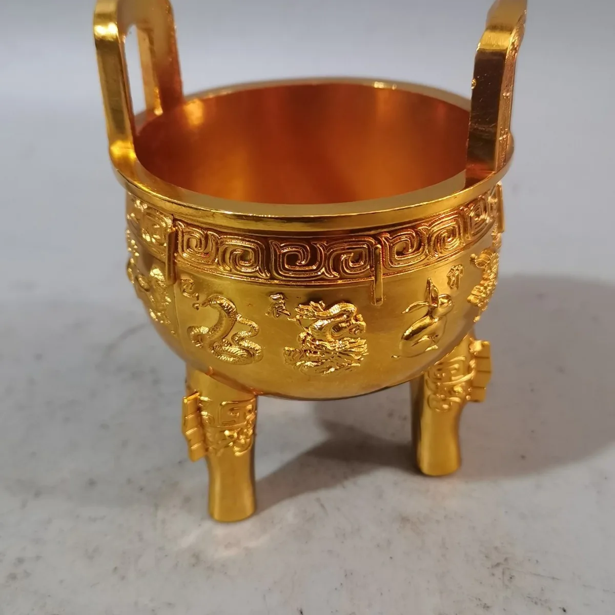 

Bronze gold tripod binaural relief twelve zodiac copper brass ancient court art ornament