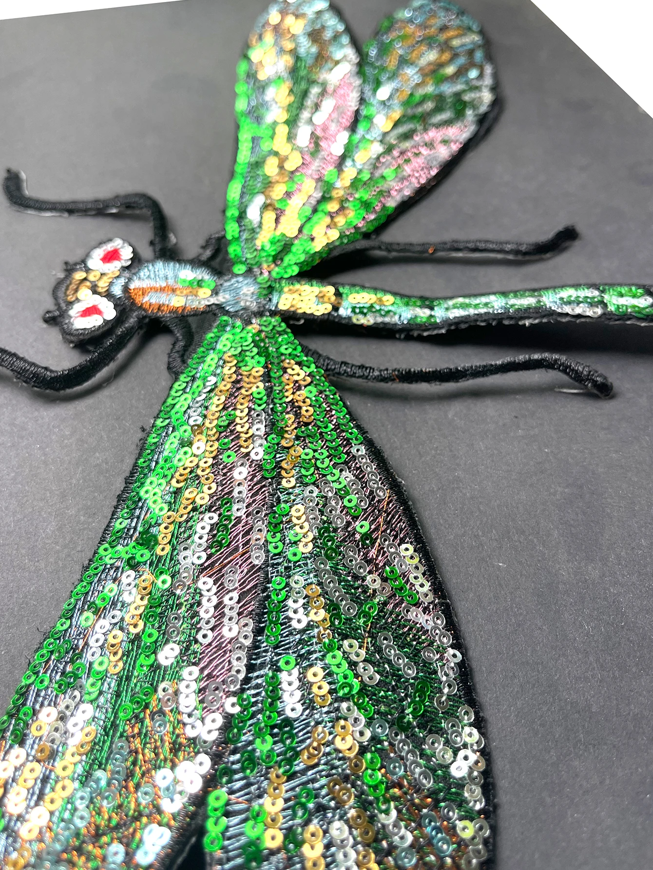 1 Piece Green Sequined Dragonfly Design Patch Fashion Shining Iron On Patch for Clothing DIY Accessories