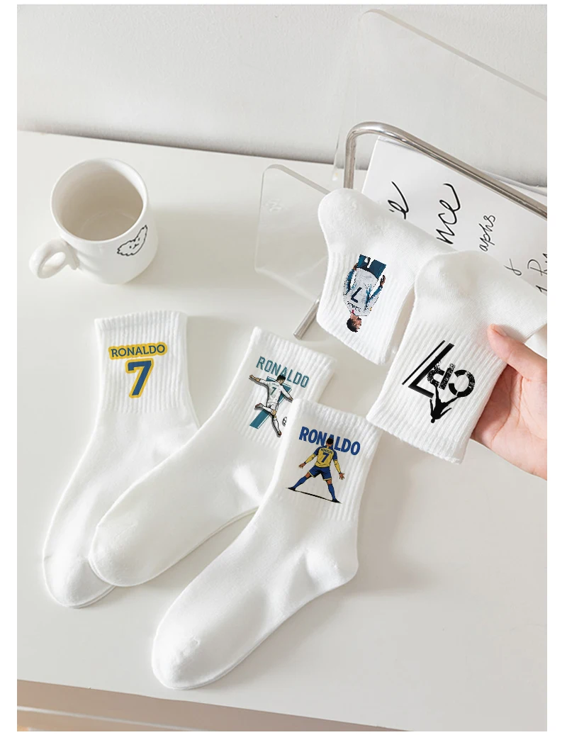 5pairs Cristiano Ronaldo CR7 Men Mid-Tube Socks Football Player Print Cotton Sockings Unisex Autumn Winter Absorb Sweat Socks view 3
