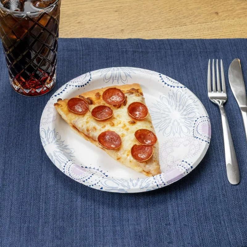 8.5 Inch Disposable Paper Plates, 100 Count, Soak-Proof and Microwave Safe