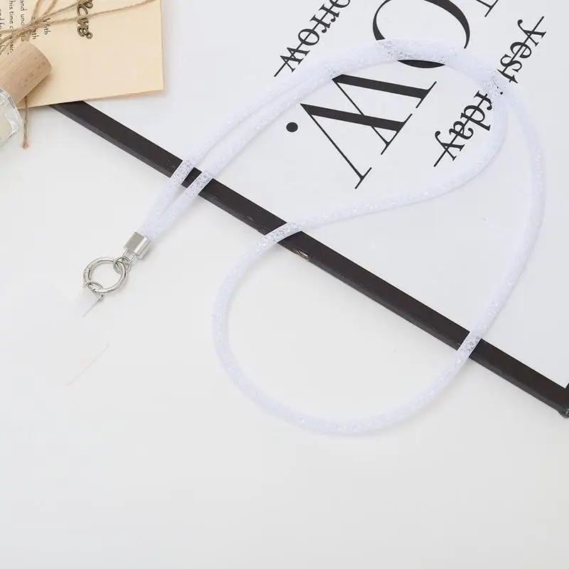 حبل هاتف ماسي فاخر - حبل معلق مضاد للضياع من حجر الراين الكريستالي، سلسلة حزام كروس طويلة لهاتف iPhone وXiaomi