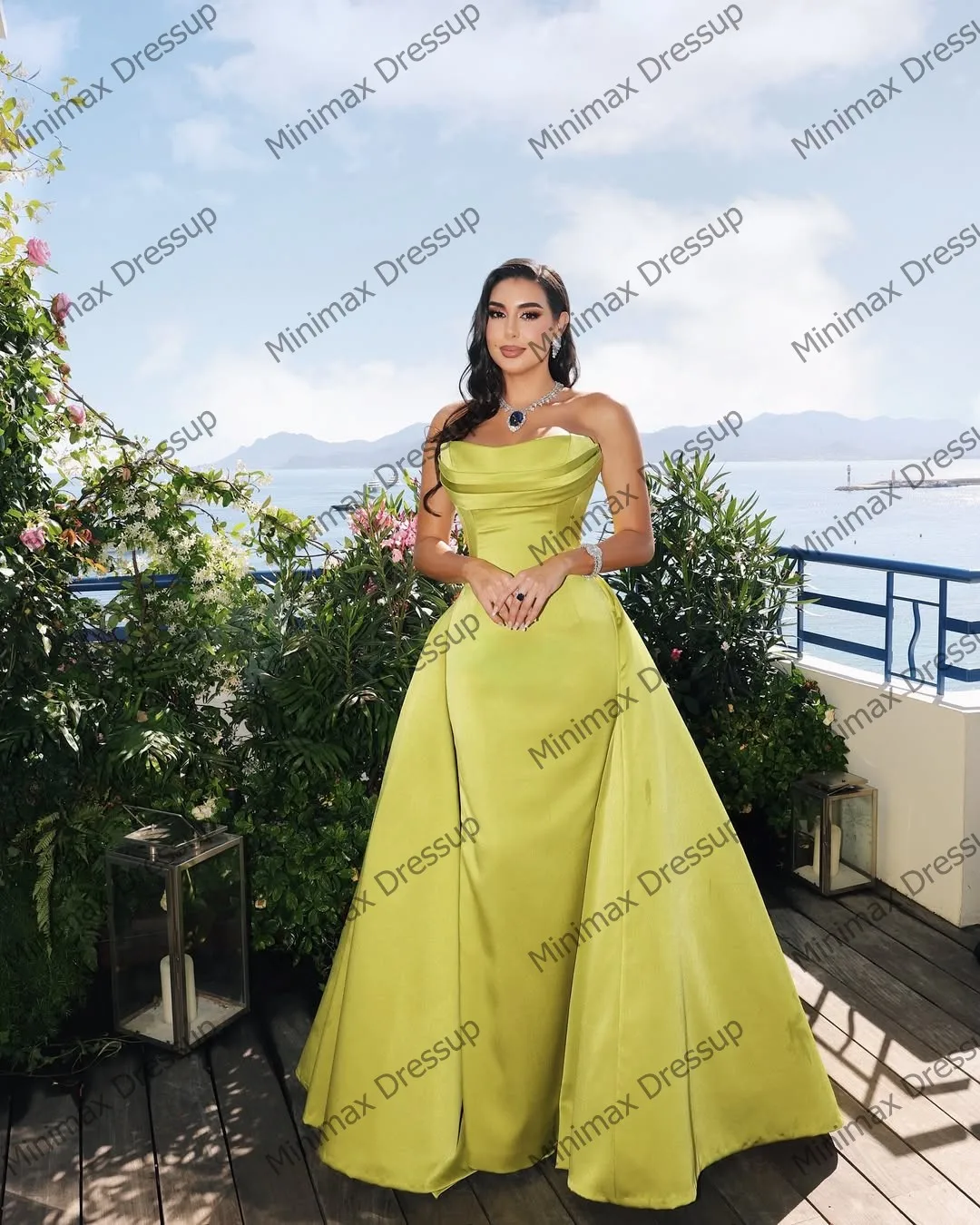 Elegantes lindgrünes Satin-Meerjungfrau-Abendkleid mit Schleppe für Damen, formelles Partykleid, schulterfreies Taft-langes Ballkleid