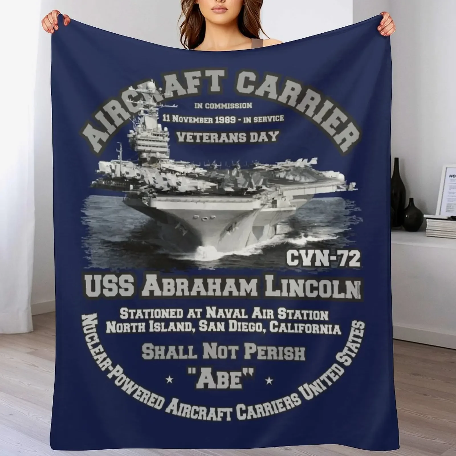 USS Abraham Lincoln (CVN-72) Aircraft Carrier Veterans Throw Blanket Stylish Couch Blanket for Home Living Room
