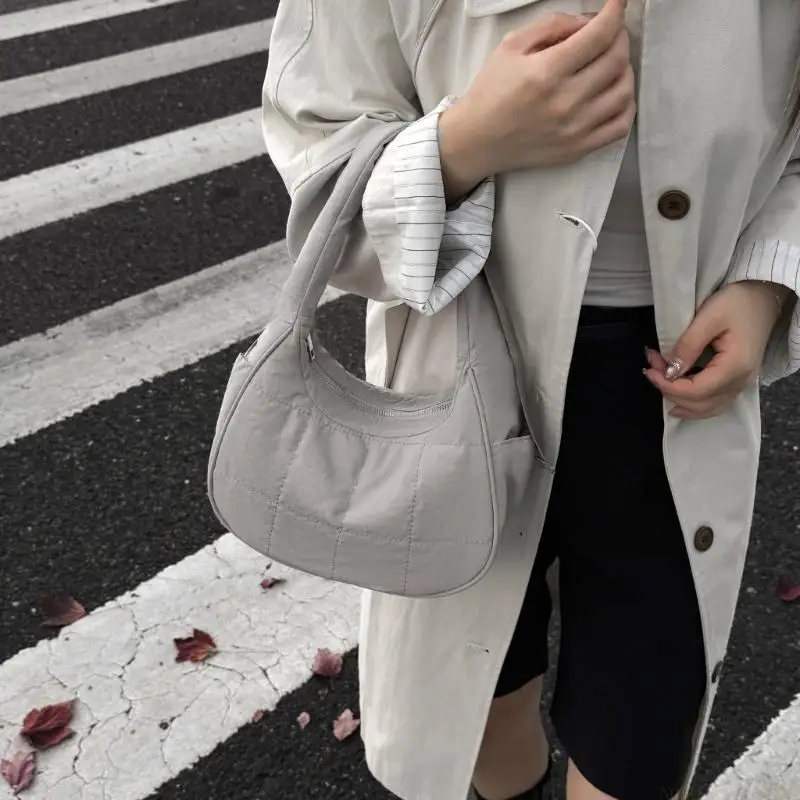 

X90D Puffer Moon Shoulder Bag for Women Lightweight Wear Resistant Nylon Underarm Purse with Adjustable Strap