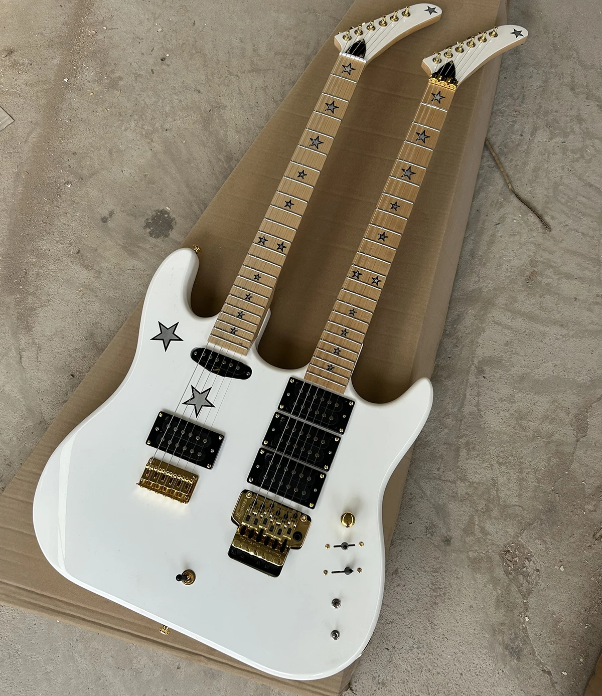 Factory Double Neck White 6+6 Strings Electric Guitar Maple Fretboard Gold Hardwares Customizable