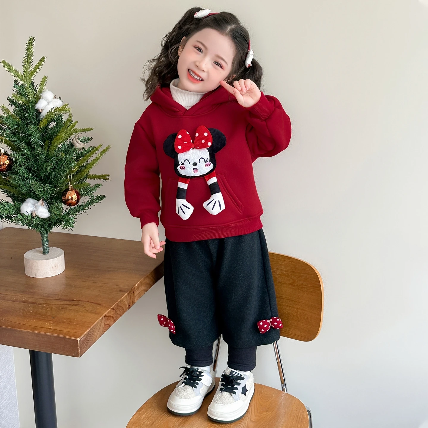 new-cartoon-hoodies-sets-for-girls-korean-style-cute-long-sleeve-sweatshirt-bow-pants-autumn-winter-fashion-thicken-warm-suits