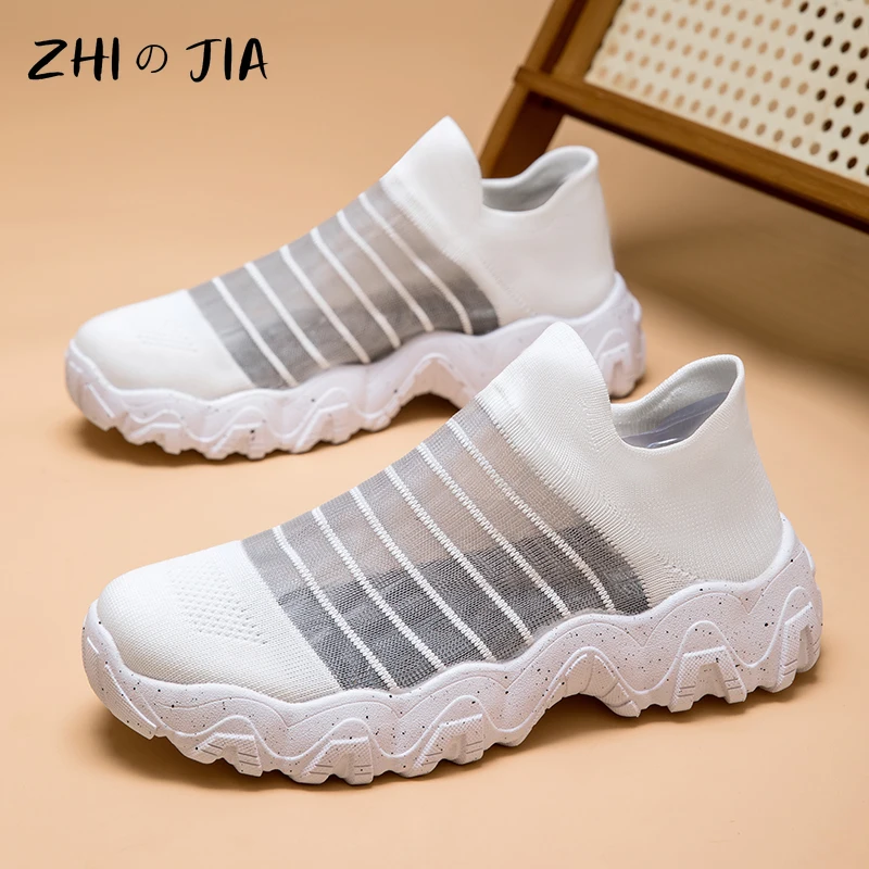 

New Knitted Socks Shoes Couples Summer Large Mesh Breathable Sneaker Men Women Lightweight Comfortable Running Shoes