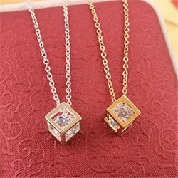 Korean Trendy Crystal Jewelry Love Cube Square Necklace Elegant Zirconia Pendant Necklace Clavicle Chain Wholesale
