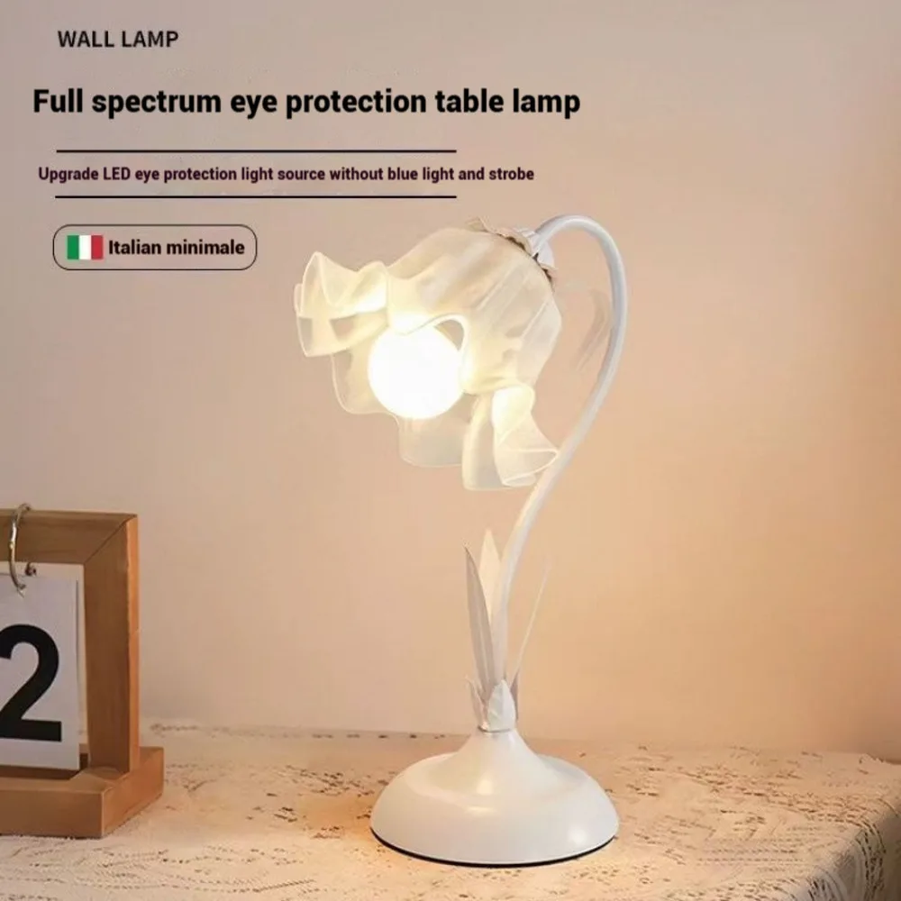 Lampu Meja Kupu-kupu Lucu untuk Kamar Tidur Lampu Malam Bunga Lampu Meja Belajar Hadiah Estetika untuk Anak Perempuan Lampu Baca