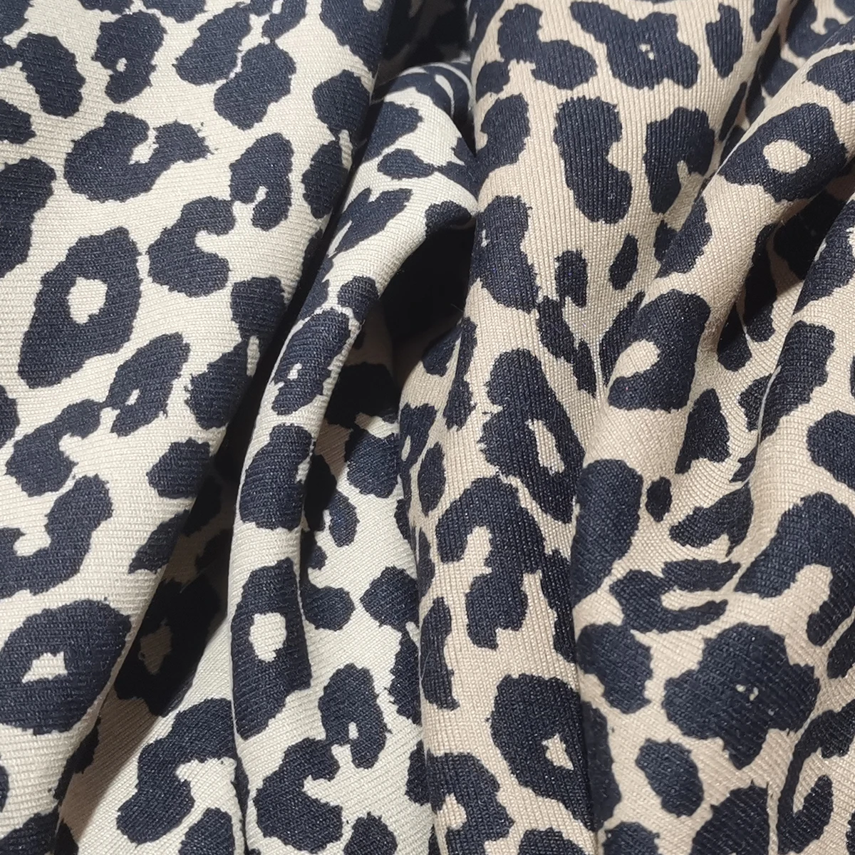 

1M/3M/5M/10M Leopard Print Corduroy Fabric - Printed Twill Material for DIY Fashion & Home Decor (by Meter)