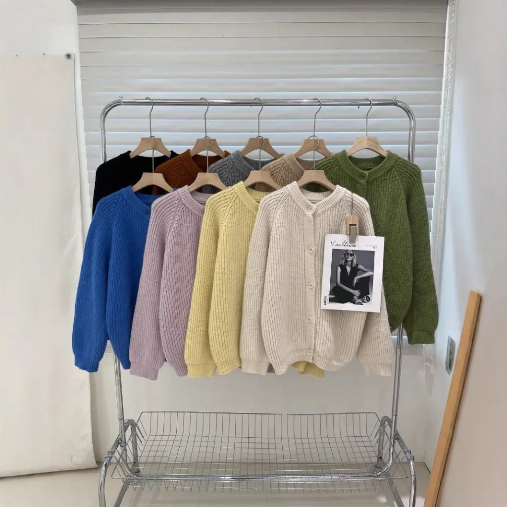 

Women's Solid Color Raglan Long-Sleeved Knitted Cardigan Thick Needle Single-Breasted Casual Sweater Jacket