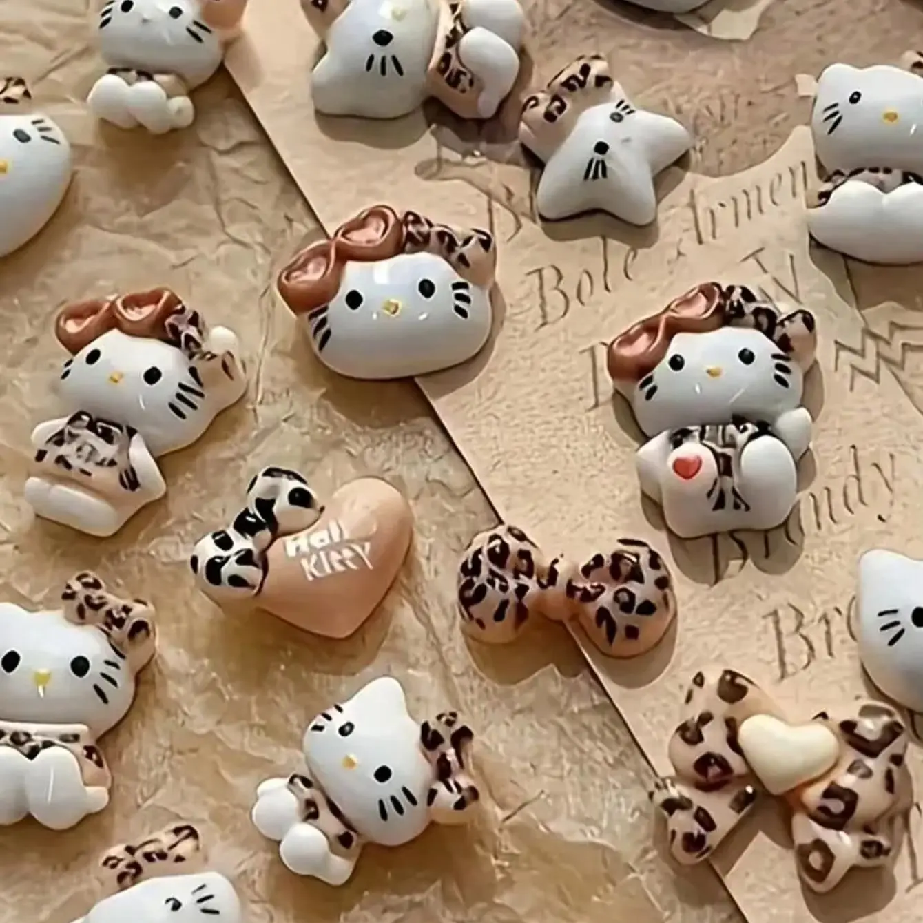 50Pcs Leopard Print Hello Kitty Nail Charms 3D Resin Cartoon Kitty Nail Parts DIY Manicure Decor Accessories