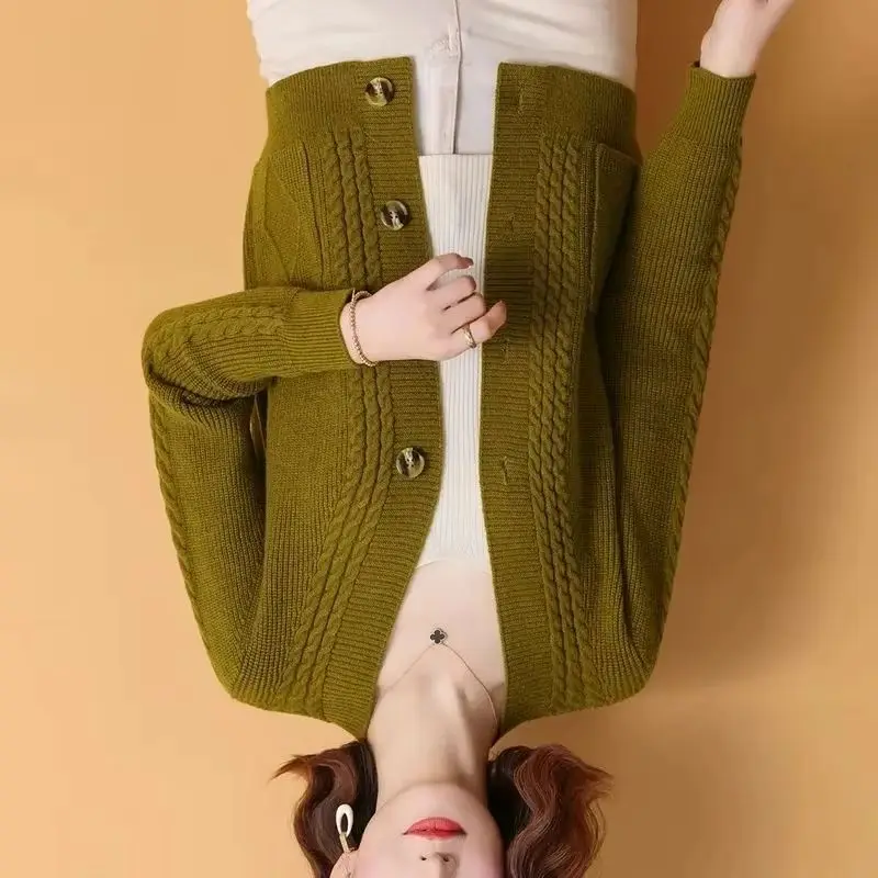 

Вязаная теплая куртка с хлопковой подкладкой, новинка 2025 года, зимнее пуховое пальто, женские парки, верхняя одежда с длинной талией, большие размеры, тонкая верхняя одежда, женская