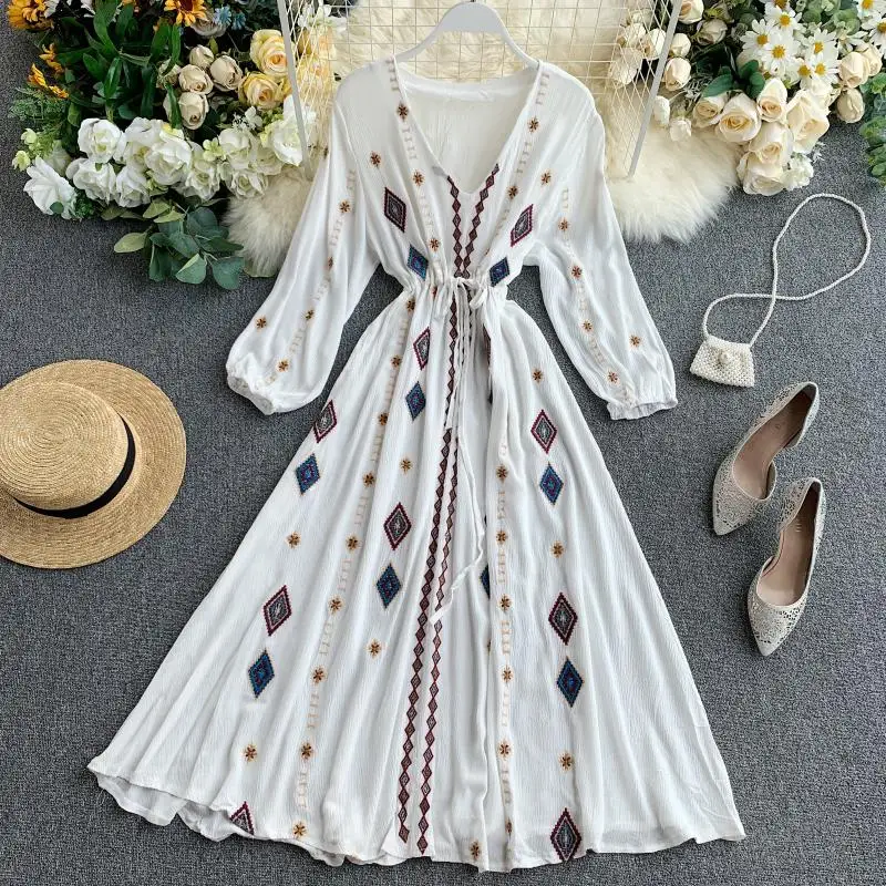 

2024 V Neck Vintage Long Sleeve Vestidos Elegant High Waist Embroidered Travel Dress Bohemian Midi Dress Female Vestidos