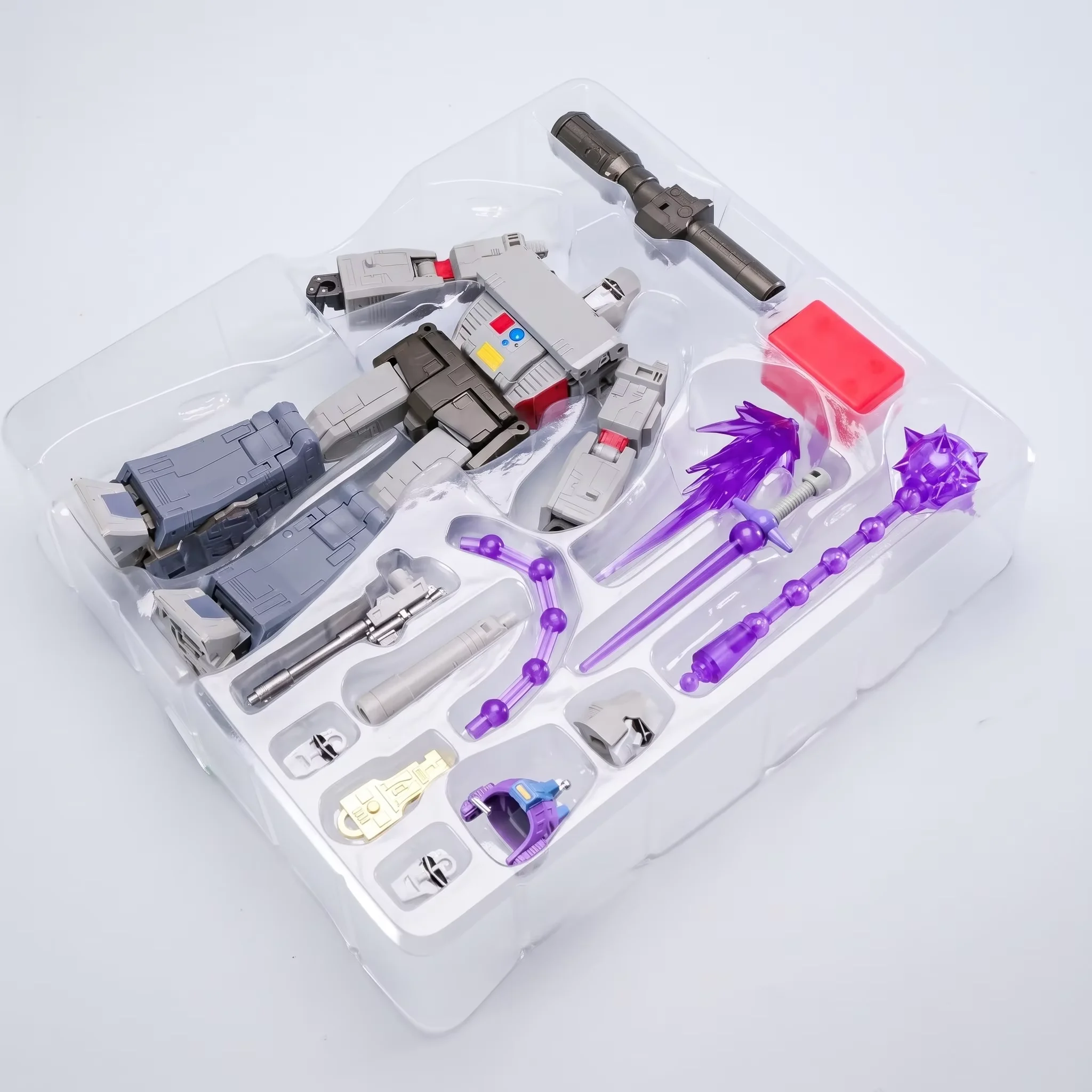 Op voorraad: transformeerbaar speelgoed DH05 Tank Megatron SS86 KO, een accessoire voor fans, een verzamelmodel, een leuk cadeau voor verzamelaars.