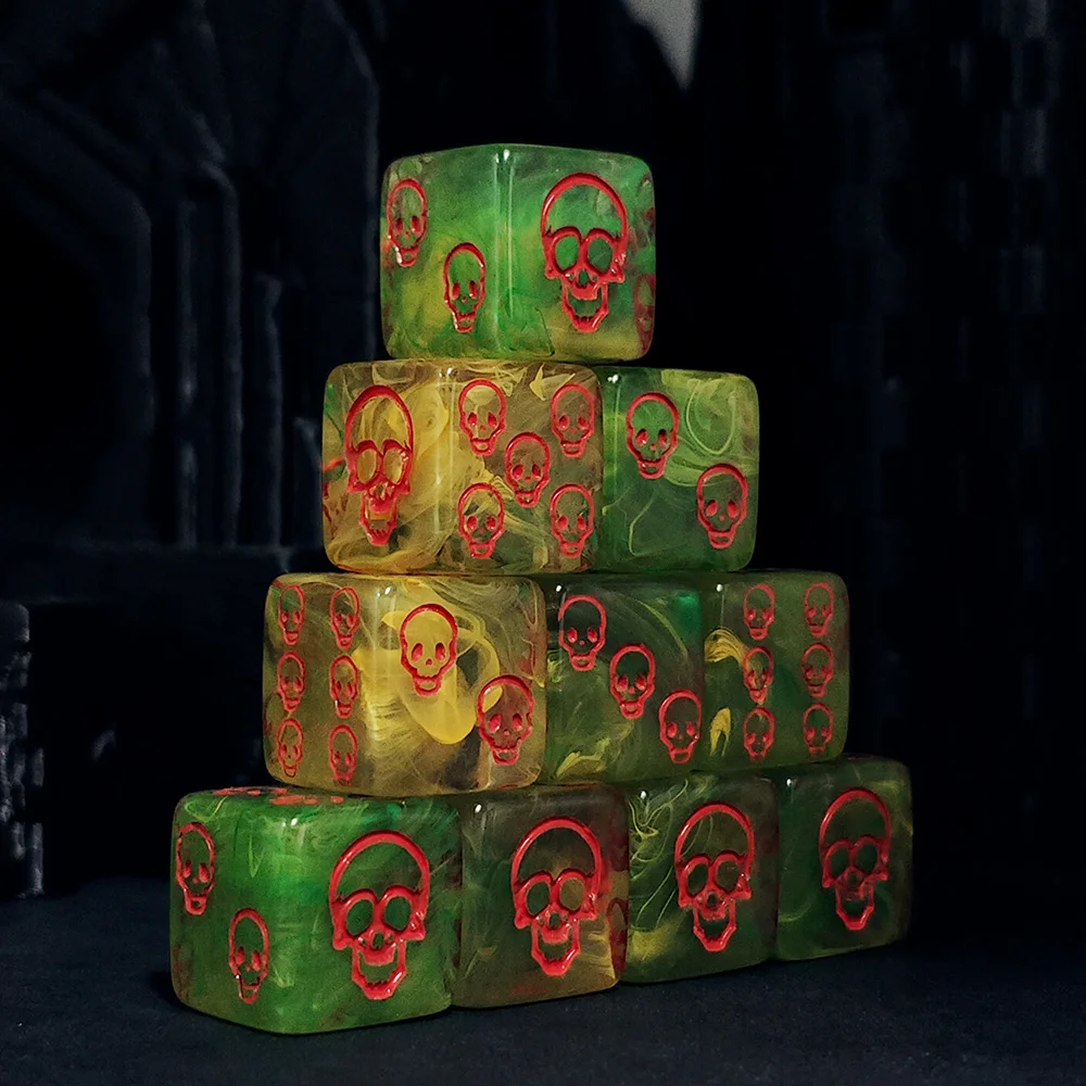 10PCS Green Amber Swirl Clear Red Skull Six Sided Dice D6 Skeleton Face Dice for Cthulhu TRPG D&D Spooky Roleplay