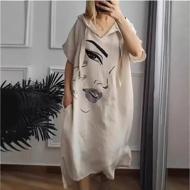 Sukienka damska z kapturem, luźna, w stylu miejskim, z nadrukiem termotransferowym na twarz, 2024