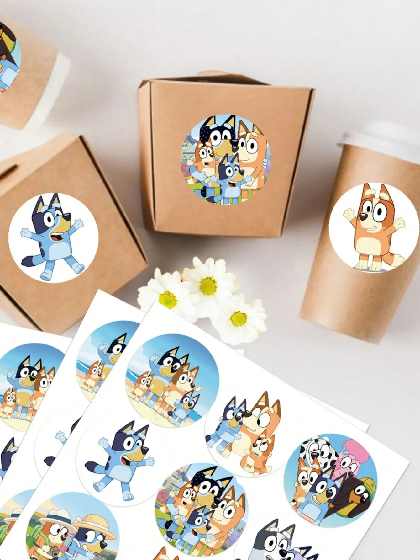 45/90 Pezzi Adesivi Decorativi Blu Bluey, Scatola Sorpresa Bingo, Sacchetto Regalo per Festa di Compleanno, Adesivi Sigillanti Autoadesivi