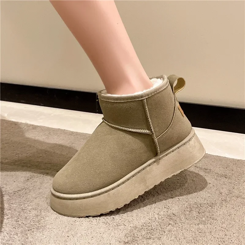 Śniegowce damskie 2024 Winter New Flat Bottomed Short Tube Thick Sole Warm Short Plush Comfort Anti Slip Snow Boots Botas Mujer