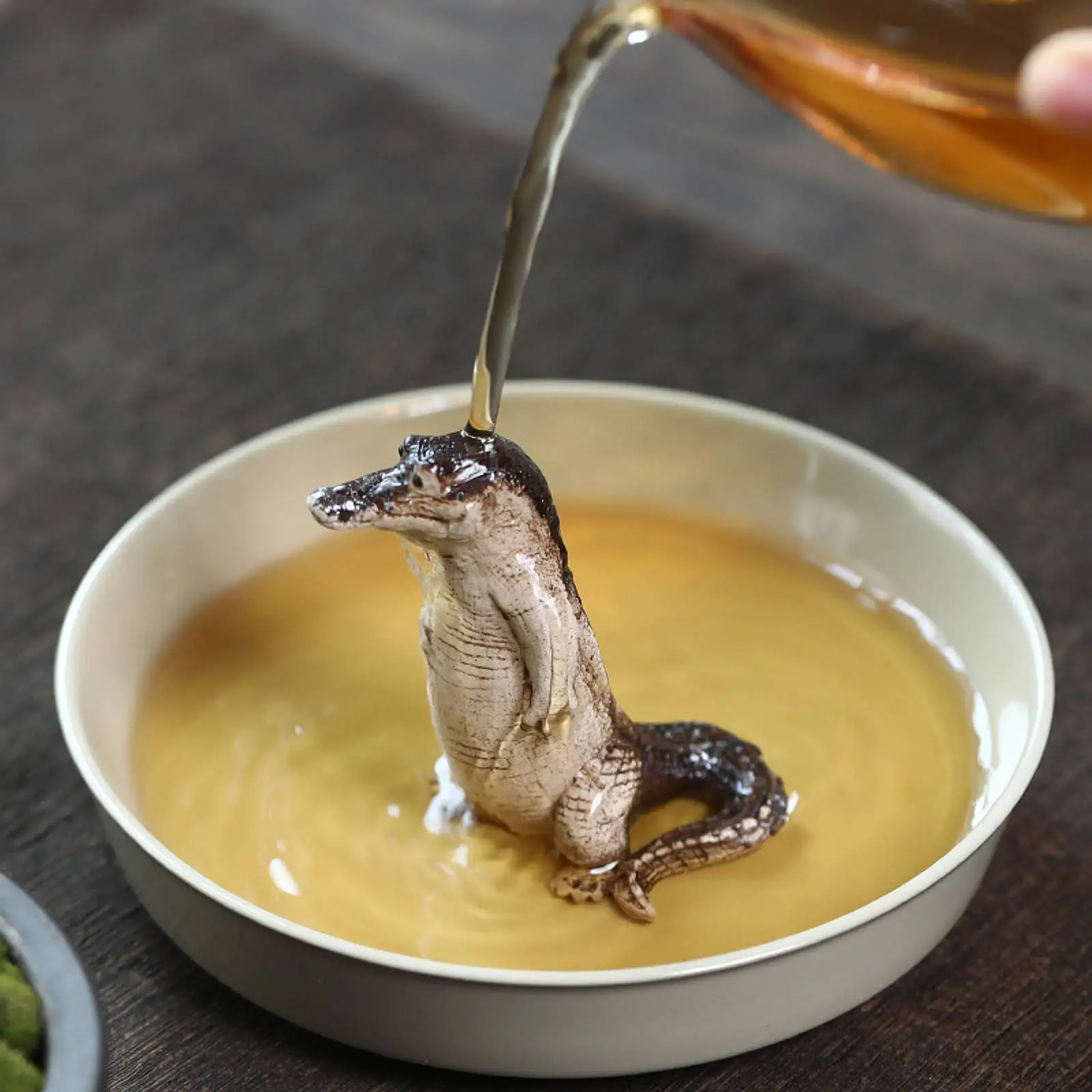 

Crocodile Figurine Tea Room Decoration Craft Accessories Sculpture Animal Ornament Tea Pet for Ceremony Office Desk Friend Home