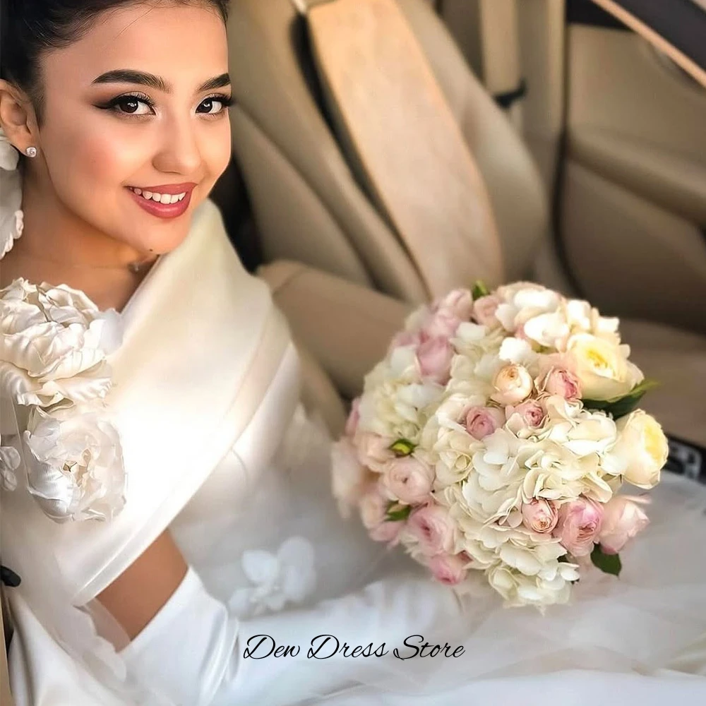 Dromerige 3D-bloemen op maat gemaakte vestido de novia klassieke bruidsjurken met boothals en off-shoulder charmante satijnen trouwjurk