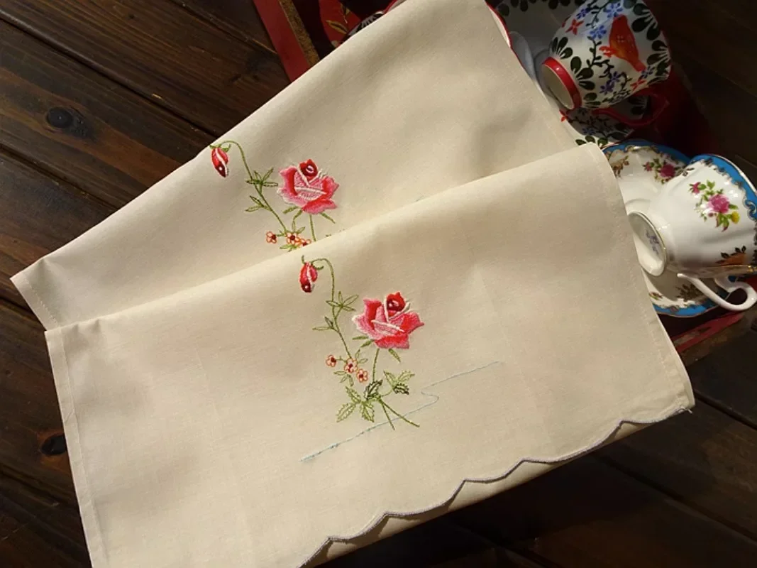 2pcs English Vintage Garden Cotton Embroidery Vintage Cloth Placemat Hand Towel about 32X50CM Handkerchief