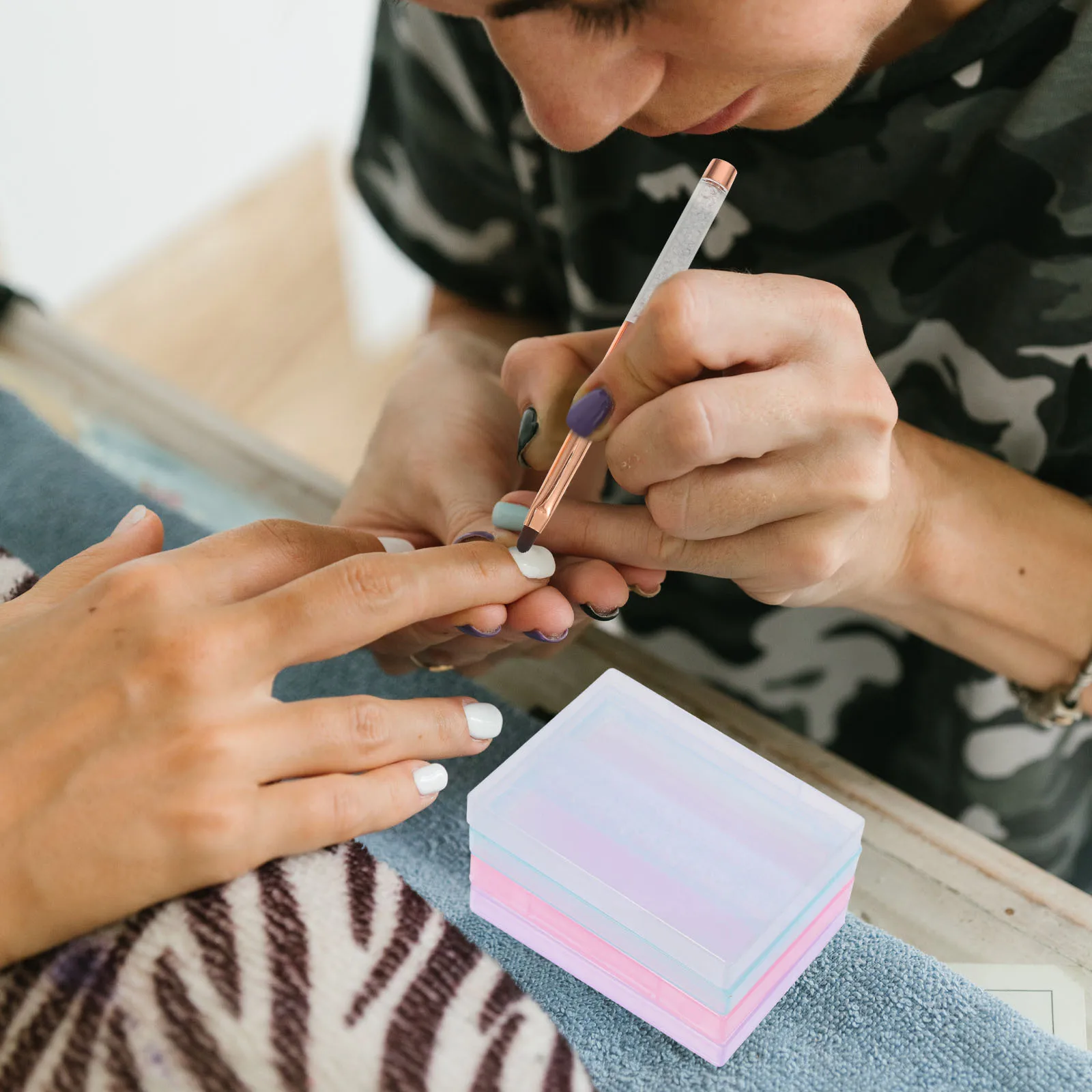 

Набор из 4 чехлов для насадок для маникюра, держатели для инструментов, простой дизайн для эффективного управления запасами в салоне красоты