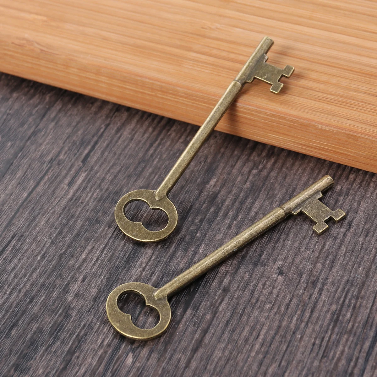 2 قطعة سحر مفتاح الرجعية تبدو DIY قلادة مجموعة سبائك الزنك الرصاص الحرة ل قلادة سوار المفاتيح الحرفية تزيين مُثبت