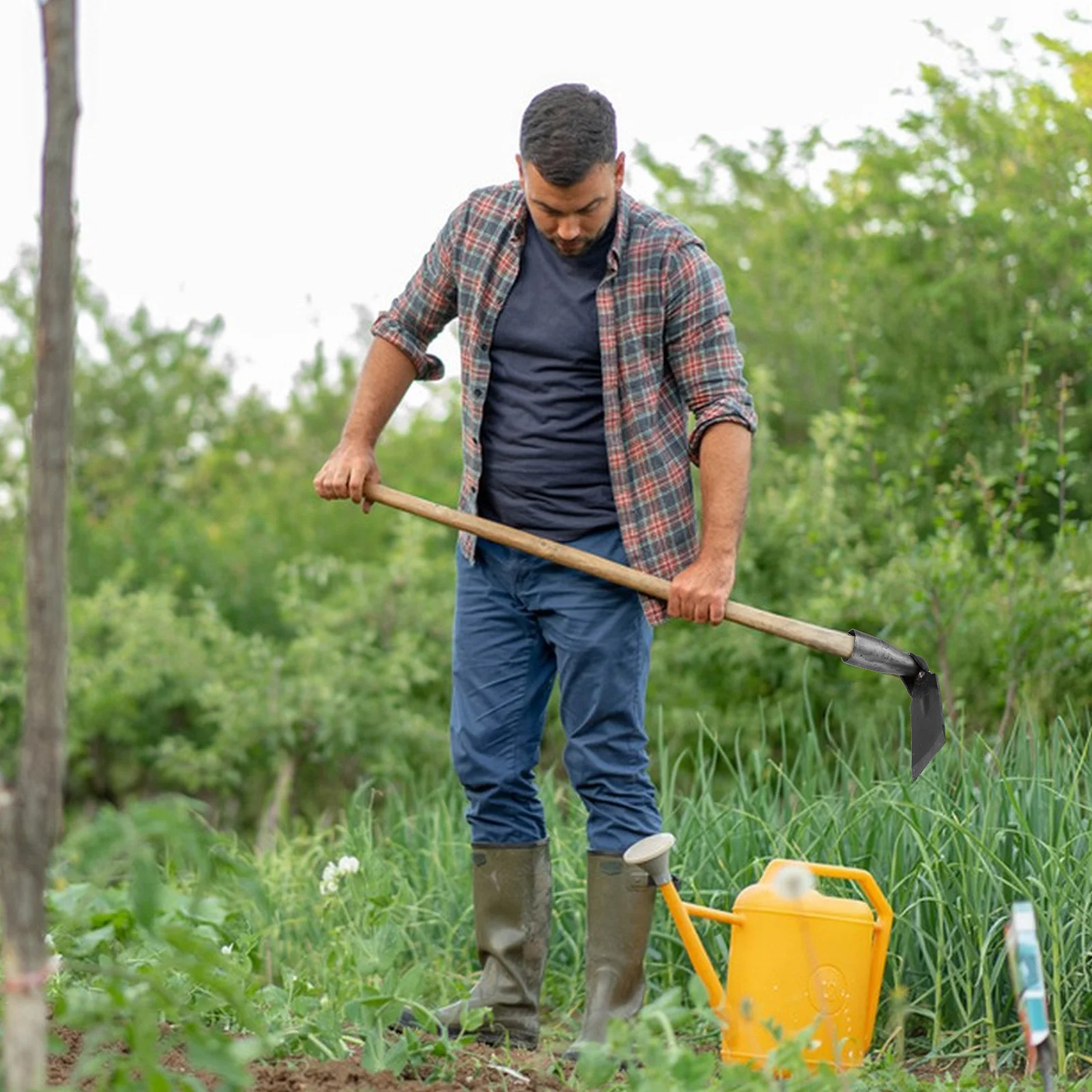 

Ergonomic Handle Garden Hoe Heavy Duty Farm Tilling Weeder Tool for Efficient Soil Loosening Weeding and Planting