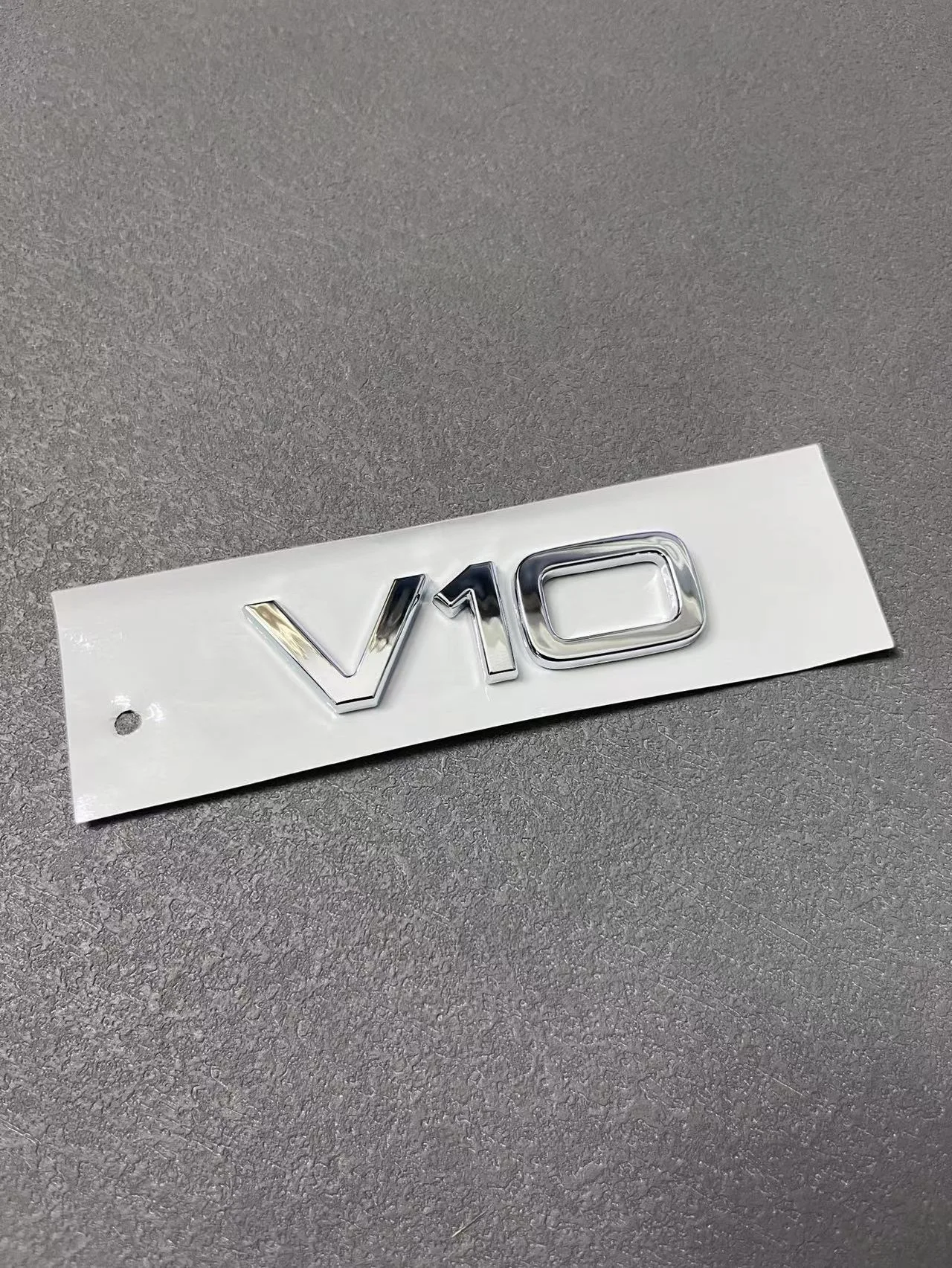 

V10 Chrome Logo for Audi TT RS7 SQ5 A8L Letter Number Emblem Glossy Black Car Styling Fender Side Trunk Badge Logo Sticker