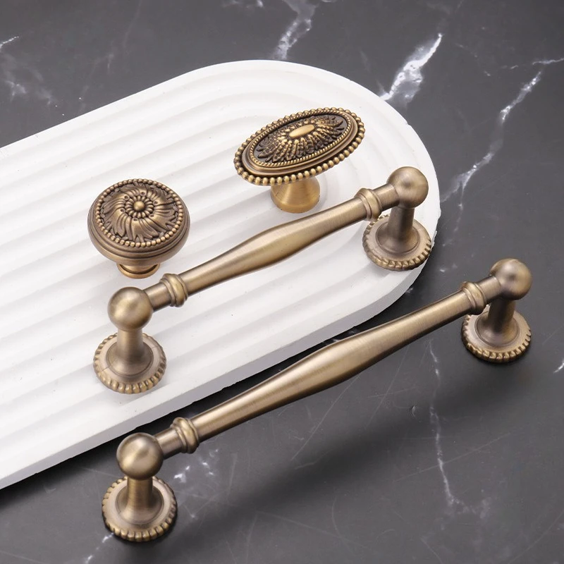 French Antique Bronze Zinc Alloy Cabinet Handle Creative Retro Drawer Handle Light Luxury Zinc Alloy Cabinet Door Handle