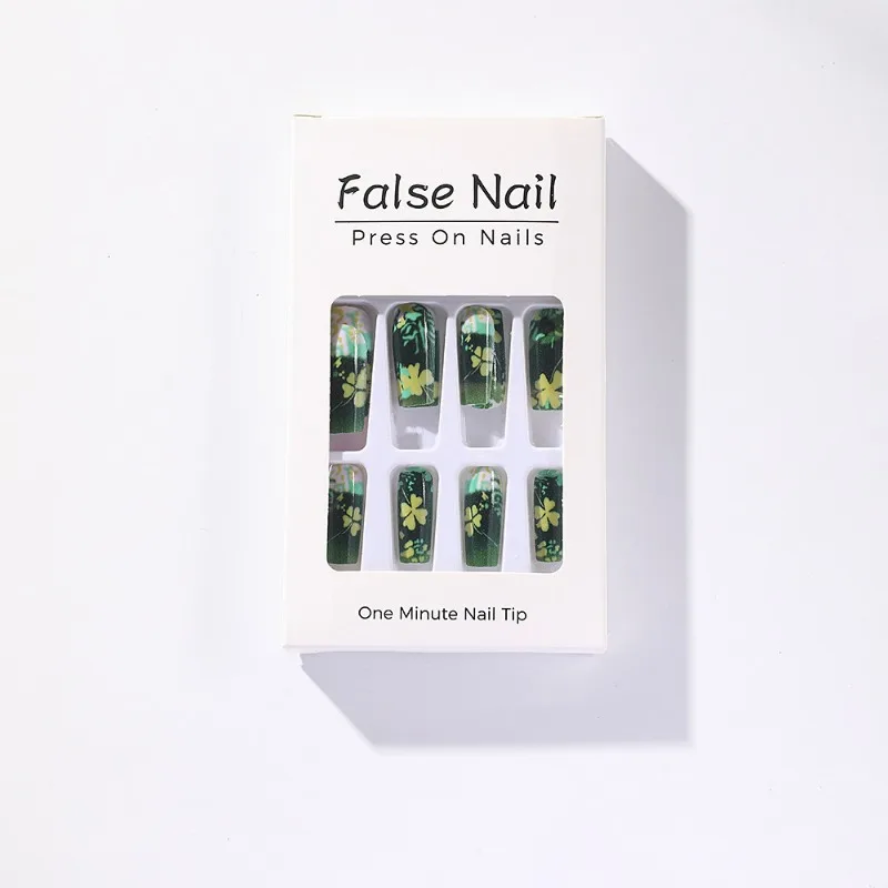 24 قطعة من زينة زهرة الذهب الأخضر للأظافر الصناعية الرخيصة أظافر مربعة متوسطة الطول اضغط على الأظافر الأكريليك ذاتية الضغط على الأظافر