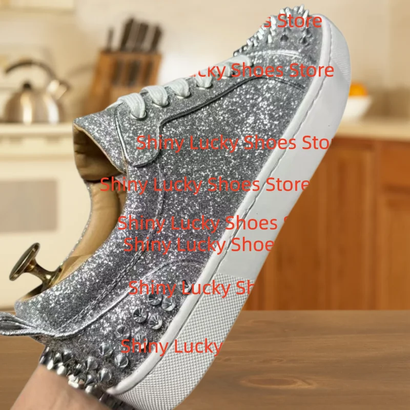 

Мужские лоферы Rivets с круглым носком, на плоской подошве, со стразами, с низким вырезом, с декоративными швами, Chassure Hommes, Crystal Zapatos Hombre