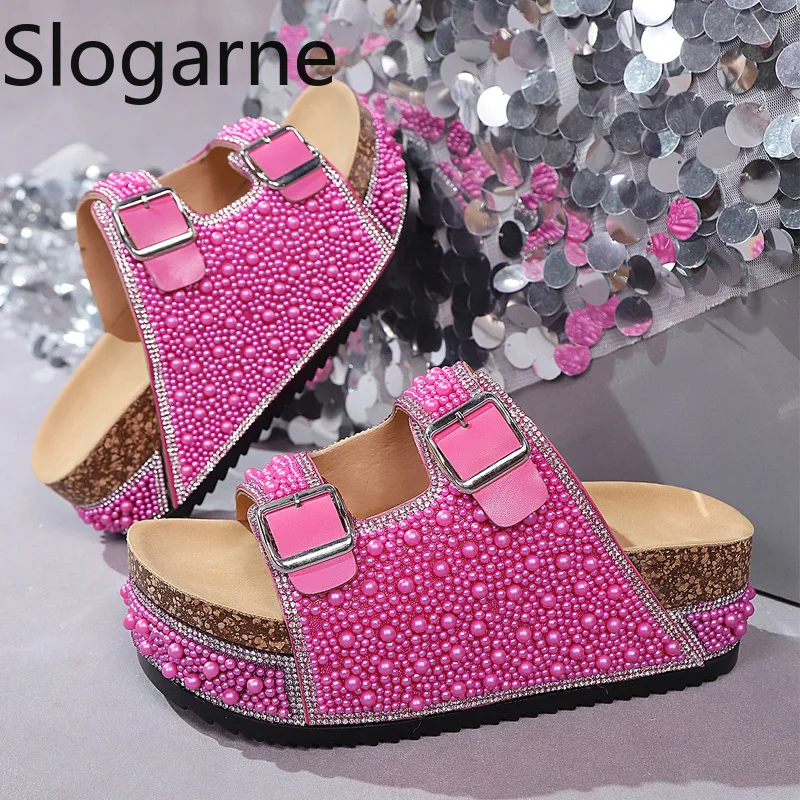 Damen Sommer Outdoor Moderne Pantoletten Neue Perlen-Plateau-Sandalen Mädchen Strass-Keilabsatz-Pumps Elegante Party-Schuhe Slides