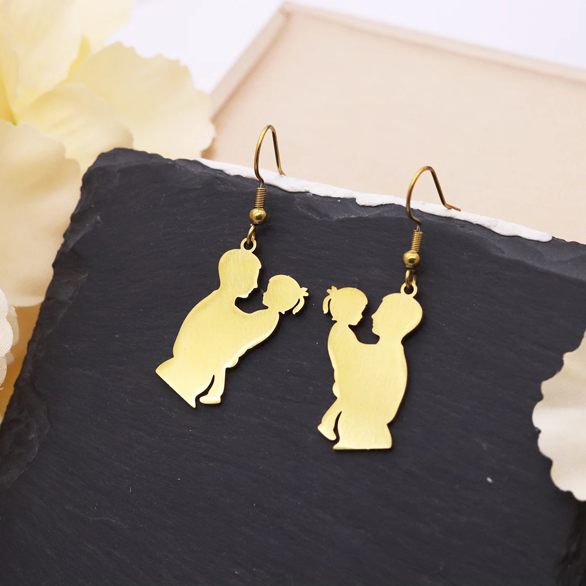 Stainless Steel Mother Holding Daughter Dangle Earrings Family Silhouette Pendant Family Love Theme Women Daily Wear Jewelry