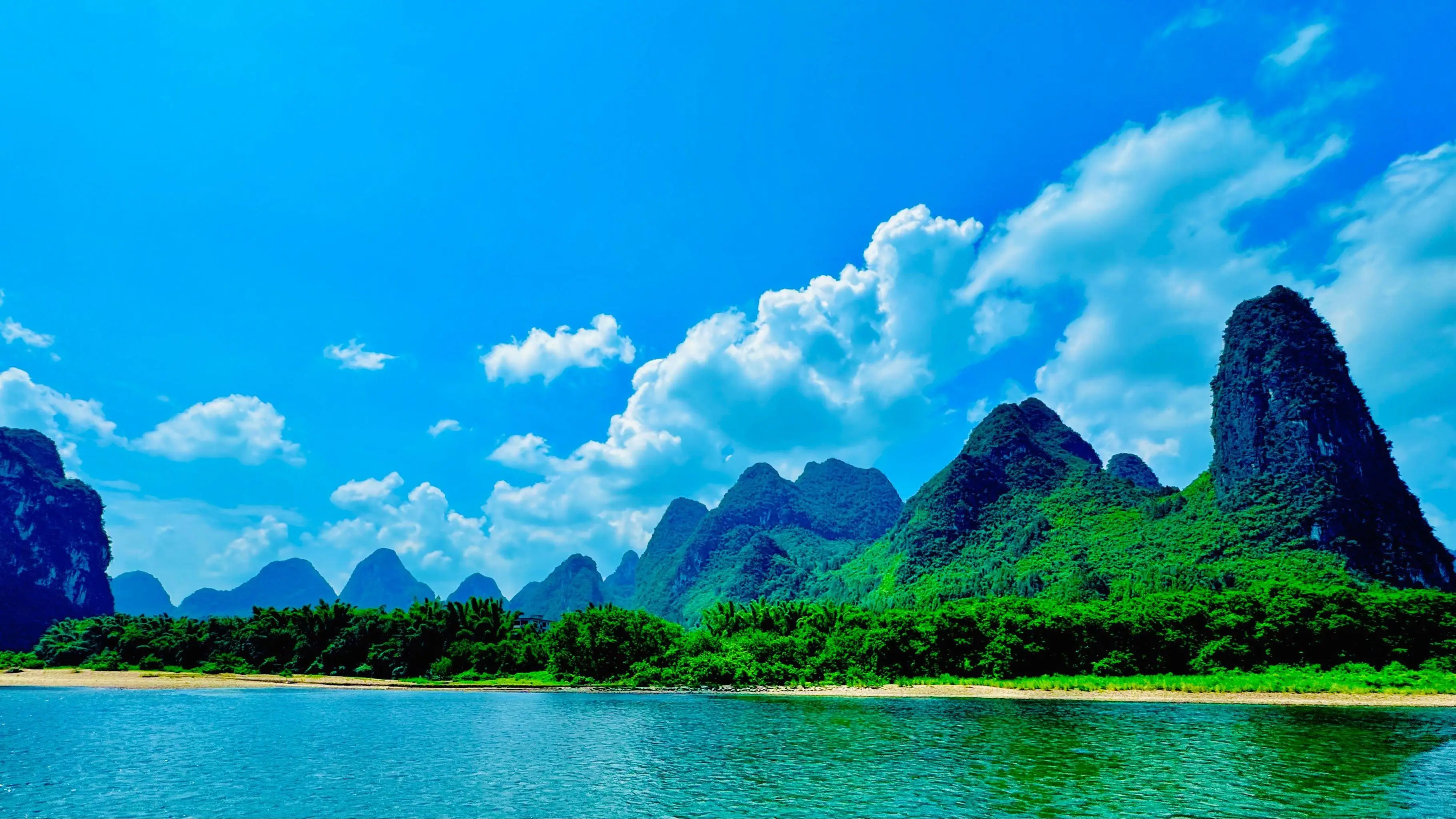 ISDT Q8 MAX 1000W/30A Intelligent Charger High Power Battery Balance Charger FPV Discharger for 1-8S Lipo Battery