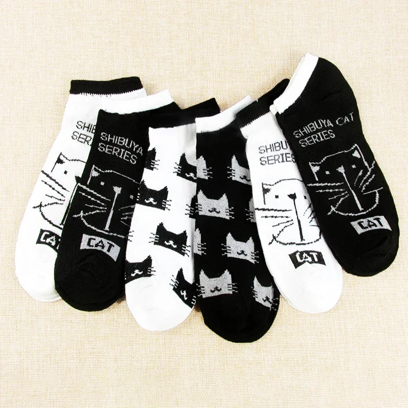 1Pairs Cute Animal Spring Women Socks Korean Style Funny Harajuku Kawaii Cat Cotton Random Socks for Women Low Cut Ankle