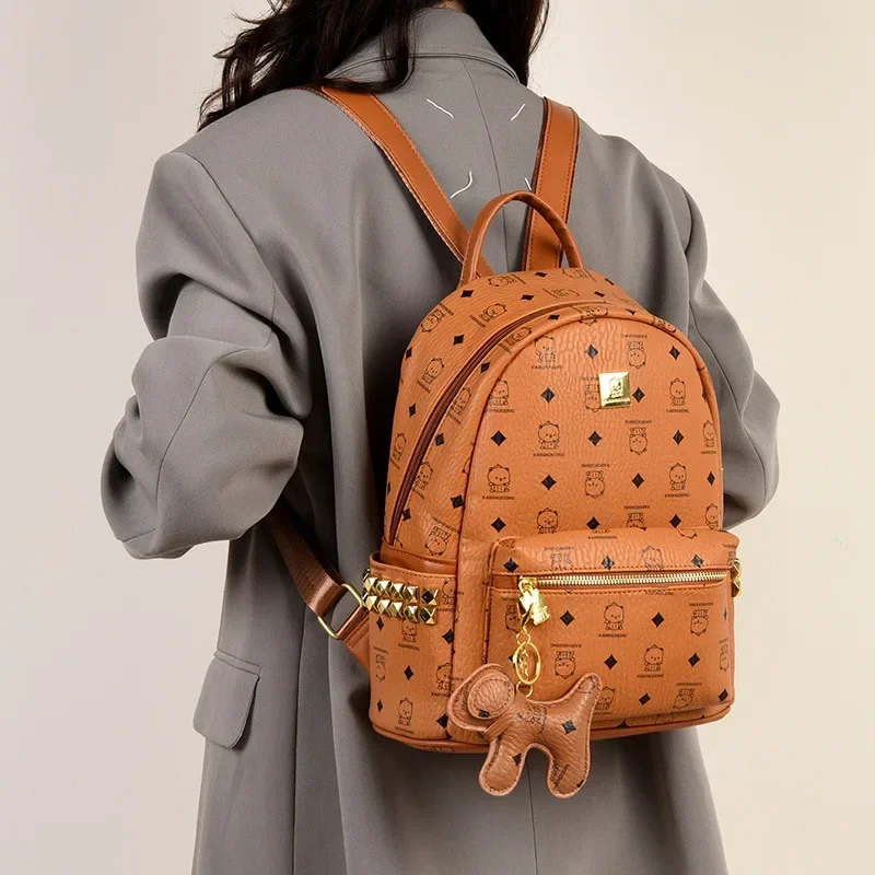 

Новый очаровательный рюкзак с мультяшным принтом медведя — женский европейский и американский ретро-стиль, идеально подходит для студентов колледжа