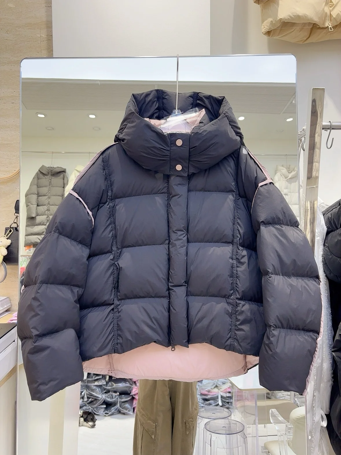 شتاء 2025 المرأة ort Puffer Jaet Thi الأبيض الدافئ Du down Bread Sle Faionable تصميم بسيط للتنقل سترة واقية #5