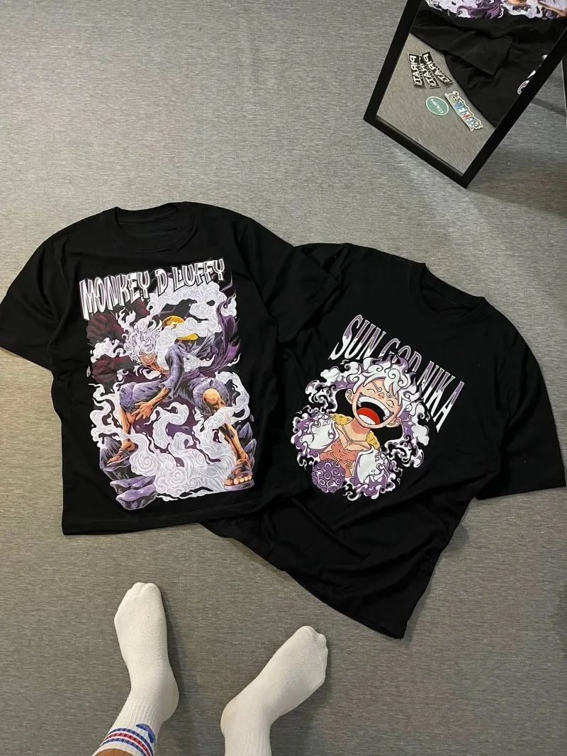 2026 Sommer Bestseller Anime One Piece Luffy Nika Muster Baumwoll-Kurzarm-T-Shirt für Erwachsene und Kinder Lässige Mode Sportbekleidung