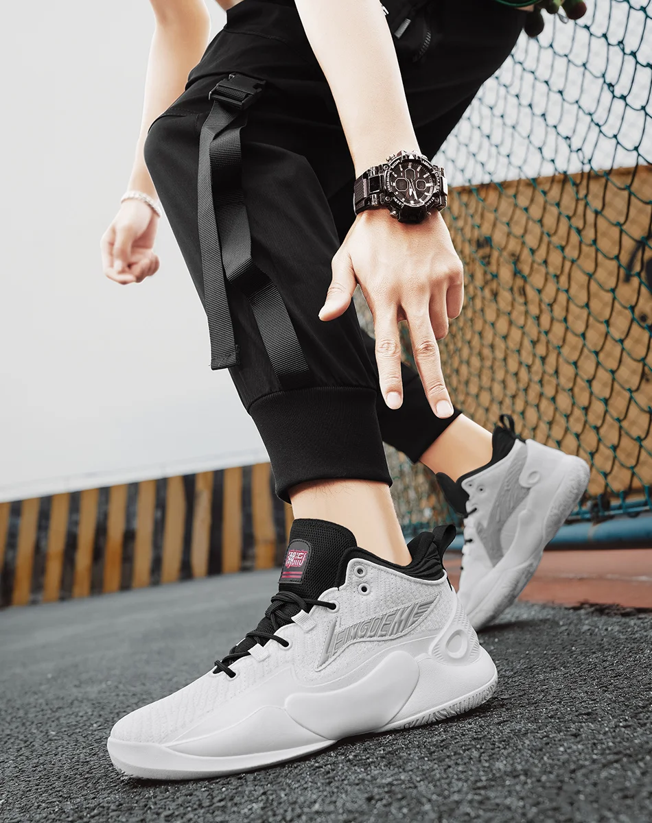 Men's and women's sports shoes Air cushioning upper Lightweight running and basketball sports shoes Couples' sports shoes