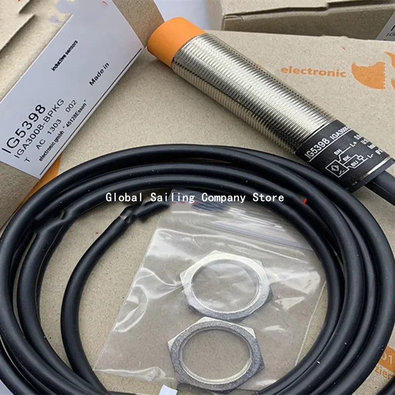 

3PCS New IG5398 IGA3008-BPKG inductive sensor