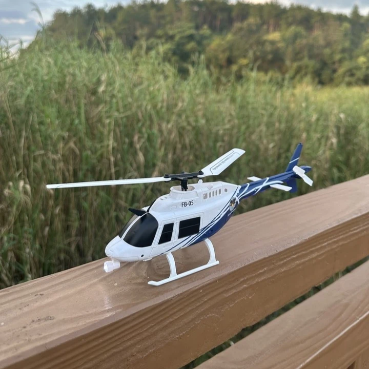 FB-05 Zeskanaals helikoptercamera Optische stroompositionering Luchtdruk Constante hoogte Afstandsbediening Vliegtuigmodel Jongen speelgoed