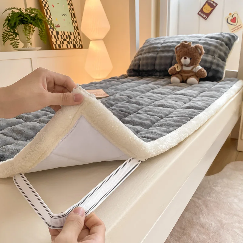 High Quality Faux Rabbit Plush Mattress Thick Warm Anti Static Dormitory Fits Mattress Winter Solid Milk Velvet Home Cushion