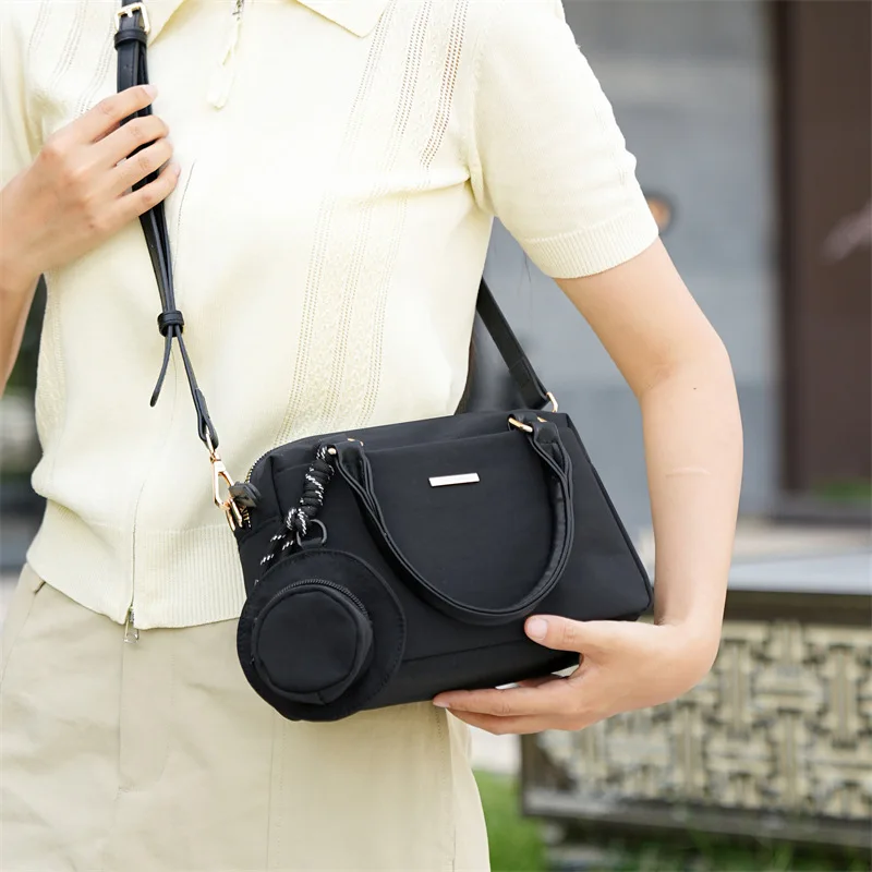 

Women's Oxford Cloth Crossbody Bag Large Capacity Casual Shoulder Bag Multi-pocket Tote Handbag For Daily Commute