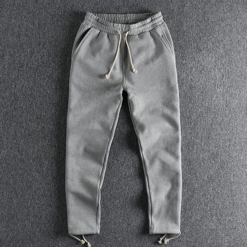 

Thickened Fleece Lined Straight Leg Sweatpants Casual Sporty Trousers for Men American Style Winter Long Pants with Drawstring