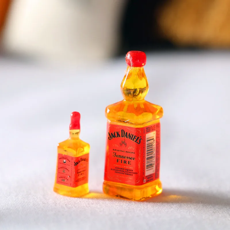 5pcs 1/12 Miniature Mini Whiskey Bottle Wine Drink Bottle Beer Dollhouse Miniature Simulation Toys Decoration Home Decor Models